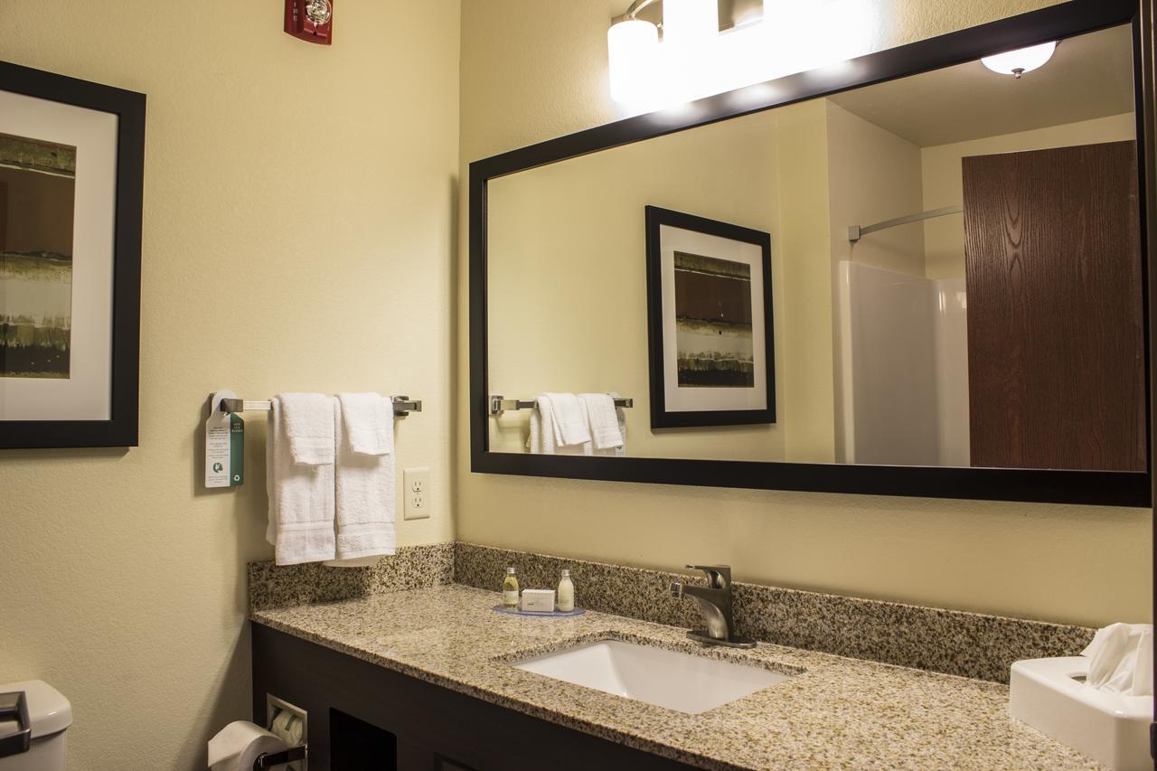 Cobblestone Hotel & Suites - Chippewa Falls Luaran gambar