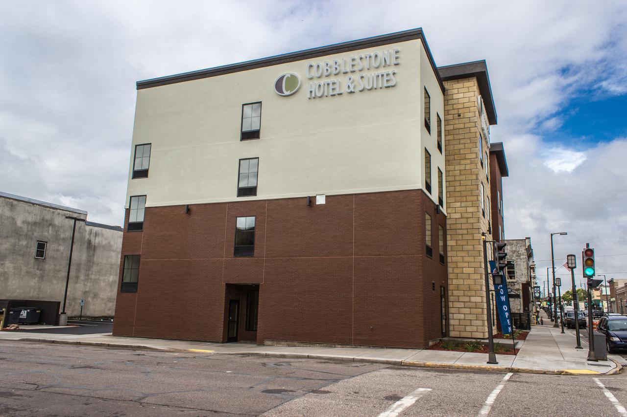 Cobblestone Hotel & Suites - Chippewa Falls Luaran gambar